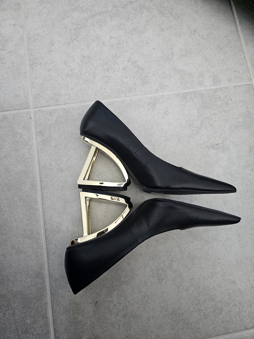 Gianni Bini Black Pointed Pumps with Gold Sculptural Heel - Picture 4 of 6